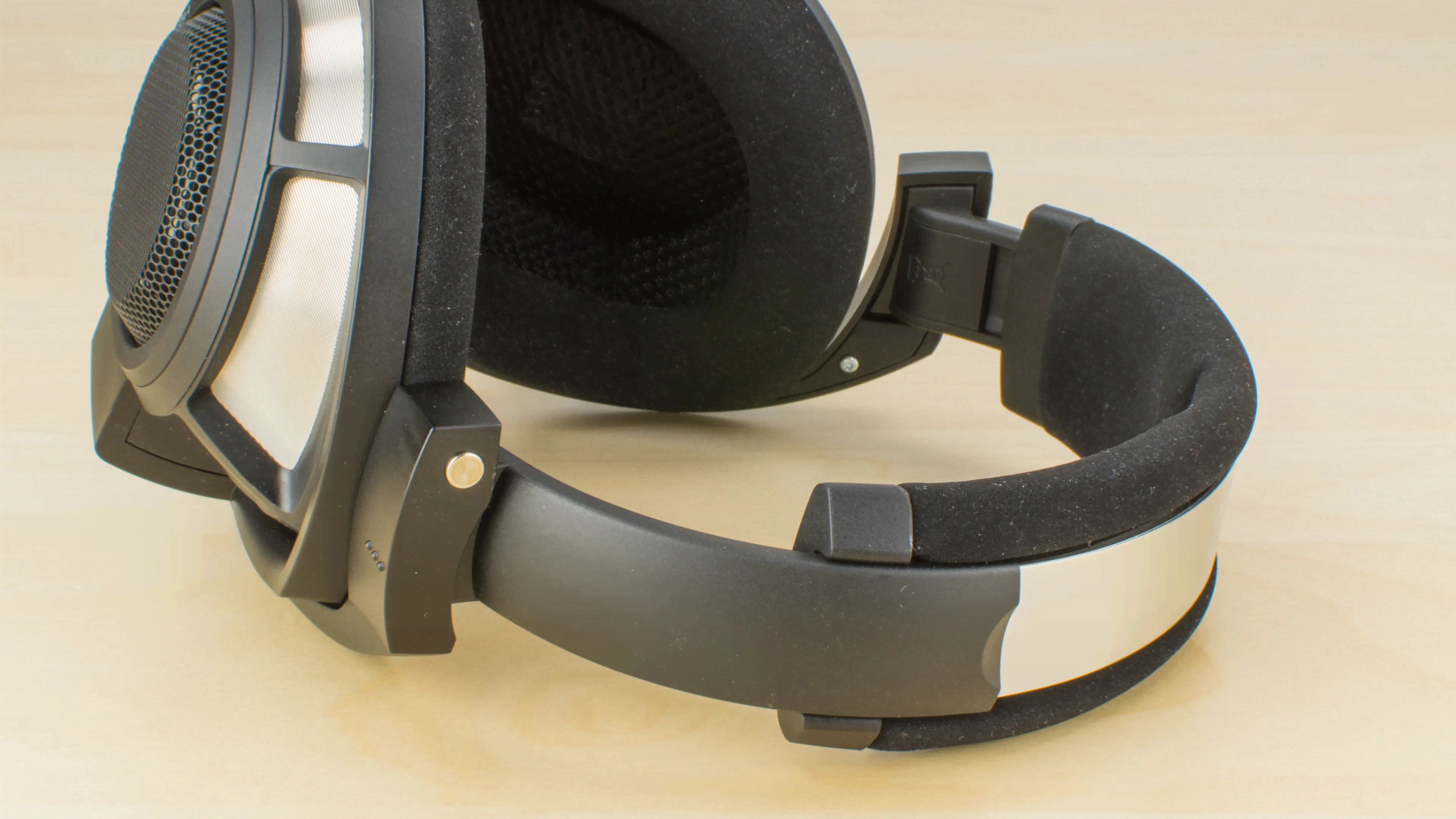 Наушники Sennheiser HD 820 ( sennheiser hd 820 )